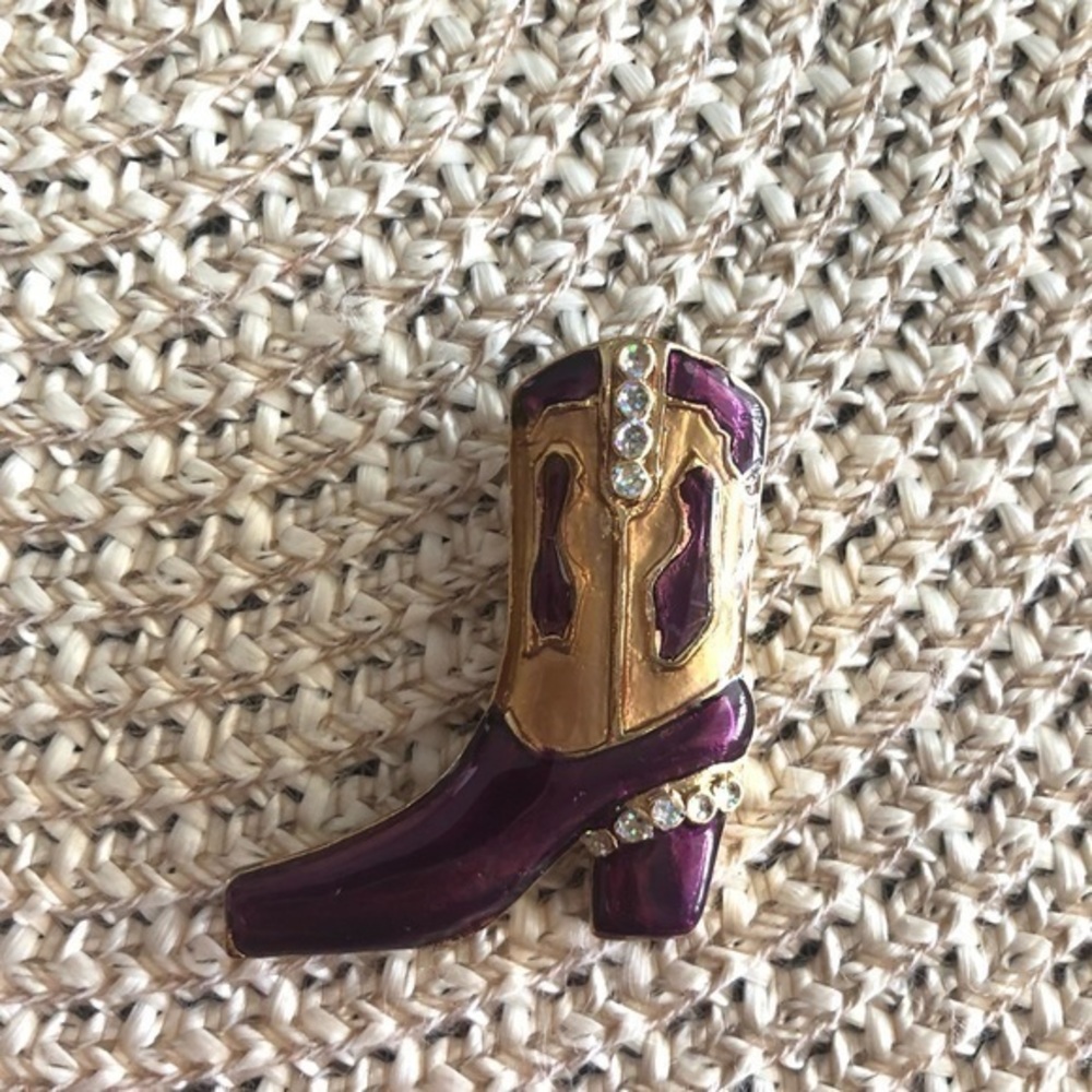 Vintage cowgirl boot brooch...rhinestone boot pin